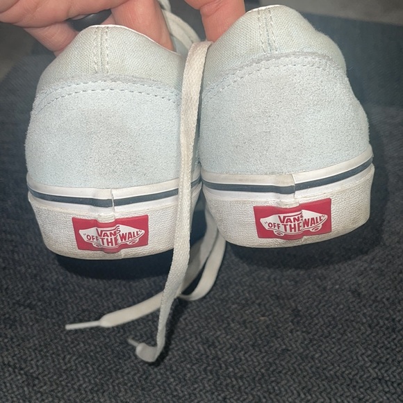 Vans - Picture 2 of 4